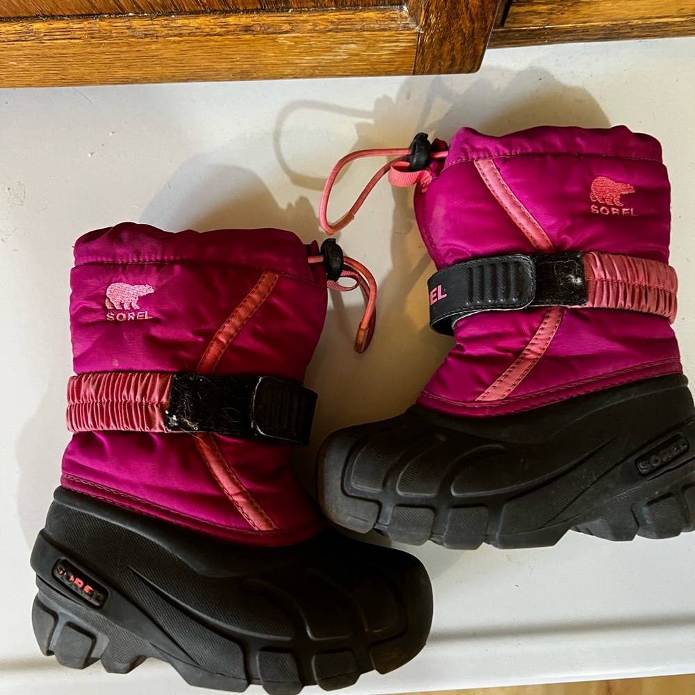 Girls Sorel warm winter boots